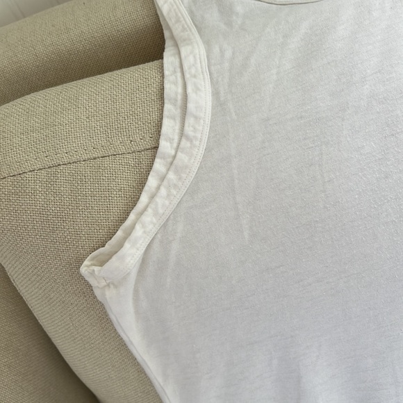 James Perse Textured Cationic Tank - Picture 6 of 8